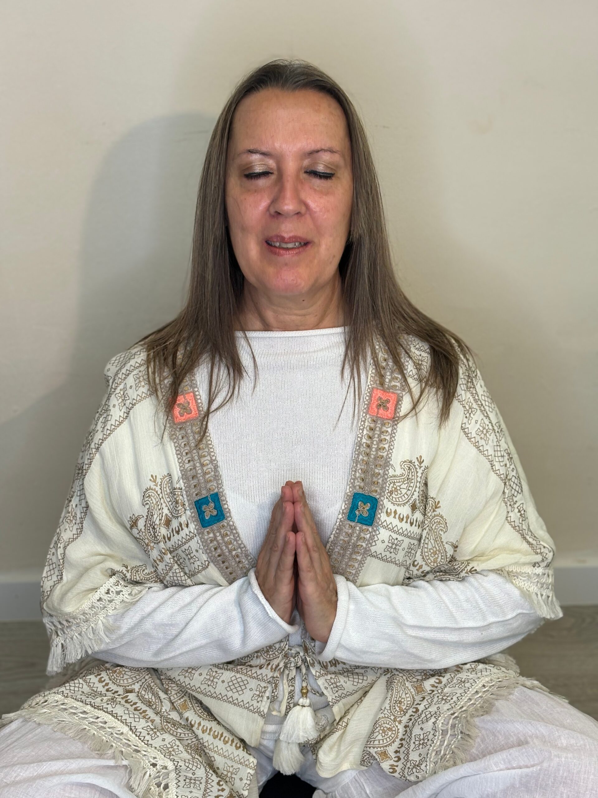 Montserrat meditando